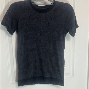 Black Patterned Lululemon Top